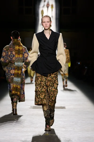 Look 20